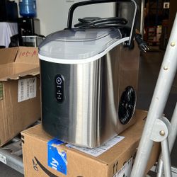 Chewable Nugget ice maker 33 lbs per day