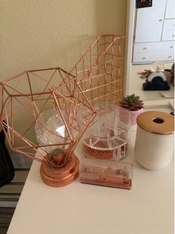 Used girls stationery, candle holder, lamp collection