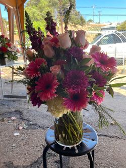 Fresh Mixed Flower Bouquet in Glass Vase
