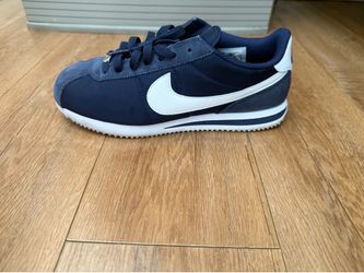 Cortez’s navy blue and white