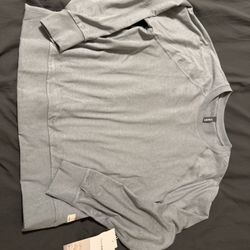 Brand new Vuori long sleeve top Size Small (4-6)