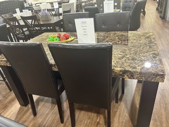 Table with 6 chairs