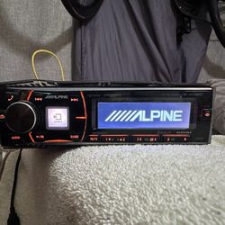 Alpine Bluetooth Radio