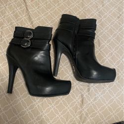 Guess Boot
