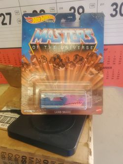 hot wheels premium  land shark