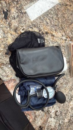 Midline blood pressure cuff does not include ear piece
