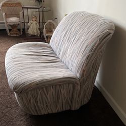 Patio / Living Area Swivel Chair