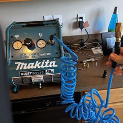 Makita Air Compressor - 2 Gallon (With Accessories)