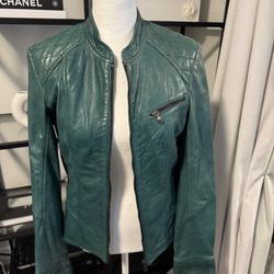 Women’s leather jacket