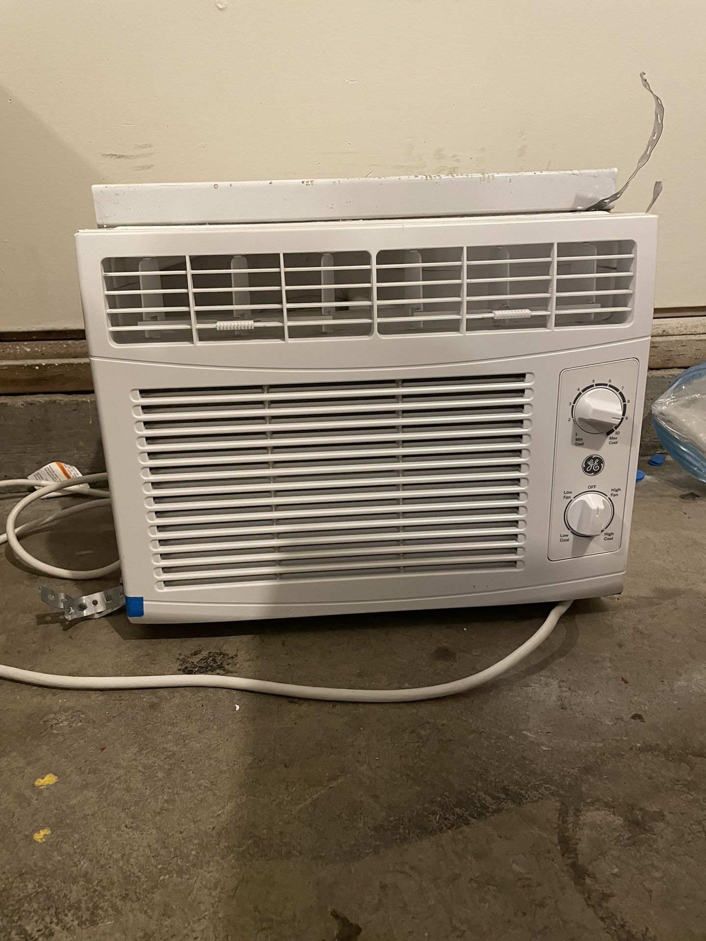 Window AC Unit