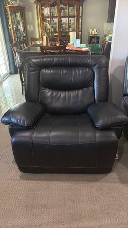 Black recliner