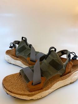 Flower Mountain Nazca Sport Sandals - Mesh Military (Size 11) - Excellent Condition