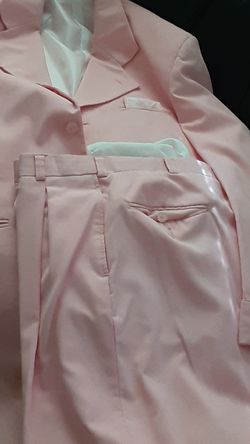 Men's pink dress suit