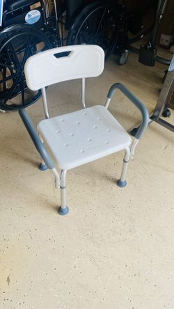 SHOWER CHAIR.    brand New 
