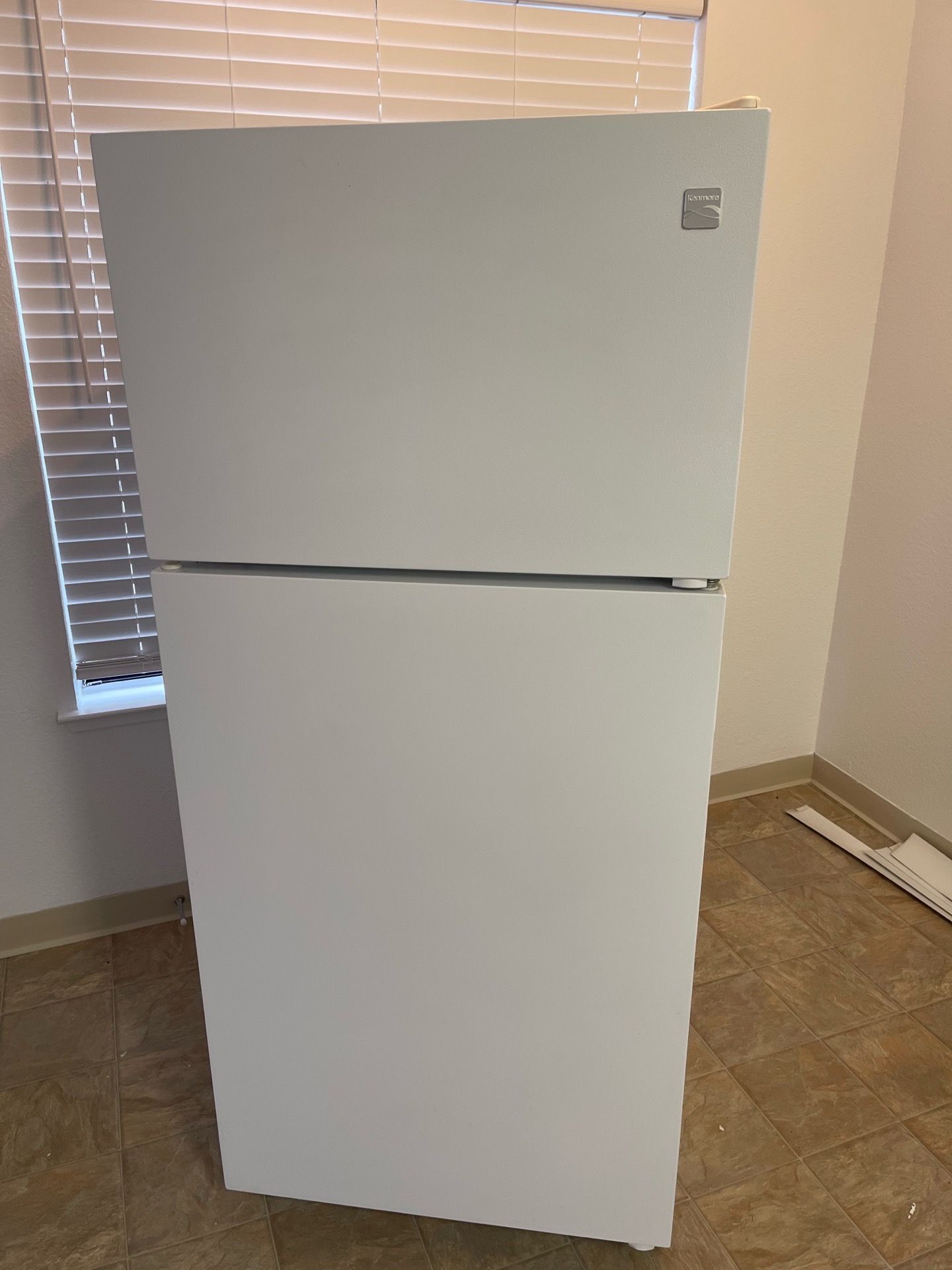 Kenmore fridge, refrigerator with top freezer