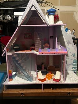 LOL doll house