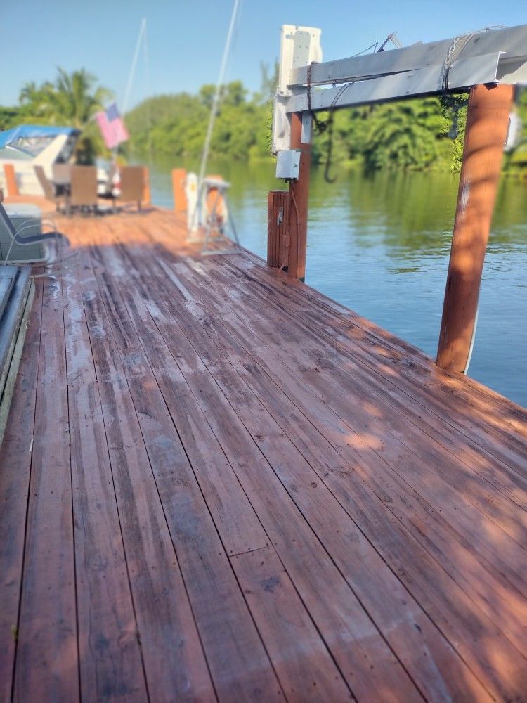 Dock Space  Up To 65  Ft