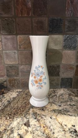 Vintage West Virginia Glass Specialty Satin Bud Vase – Hand Painted Floral, 8" – Pristine Original Label!