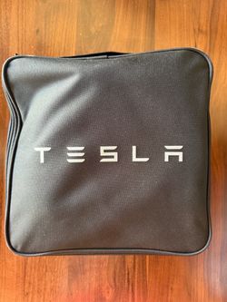 Tesla Mobile Connector kit