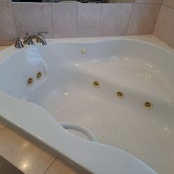 Jacuzzi Tub 