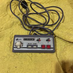 NINTENDO NES BEESHU ZIPPER CONTROLLER GAME CONTROL VINTAGE GREY