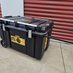 Tough Chest 38 in. W 63 Gal. Polypropylene Rolling Tool Box