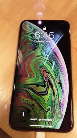 iPhone XS MAX 64GB PASSCODE LOCKED IMEI CLEAN