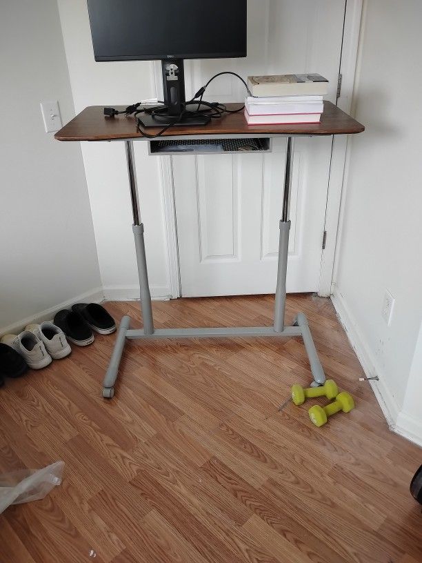 Standing Offfice Desk 40 Inches Length