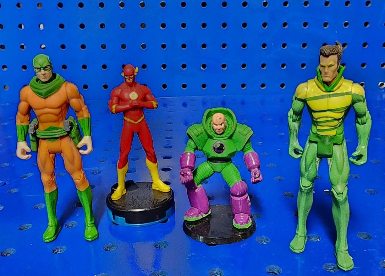 DC Comics Figure Bundle
