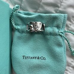Tiffany & Co Return To Love Ring Size 7