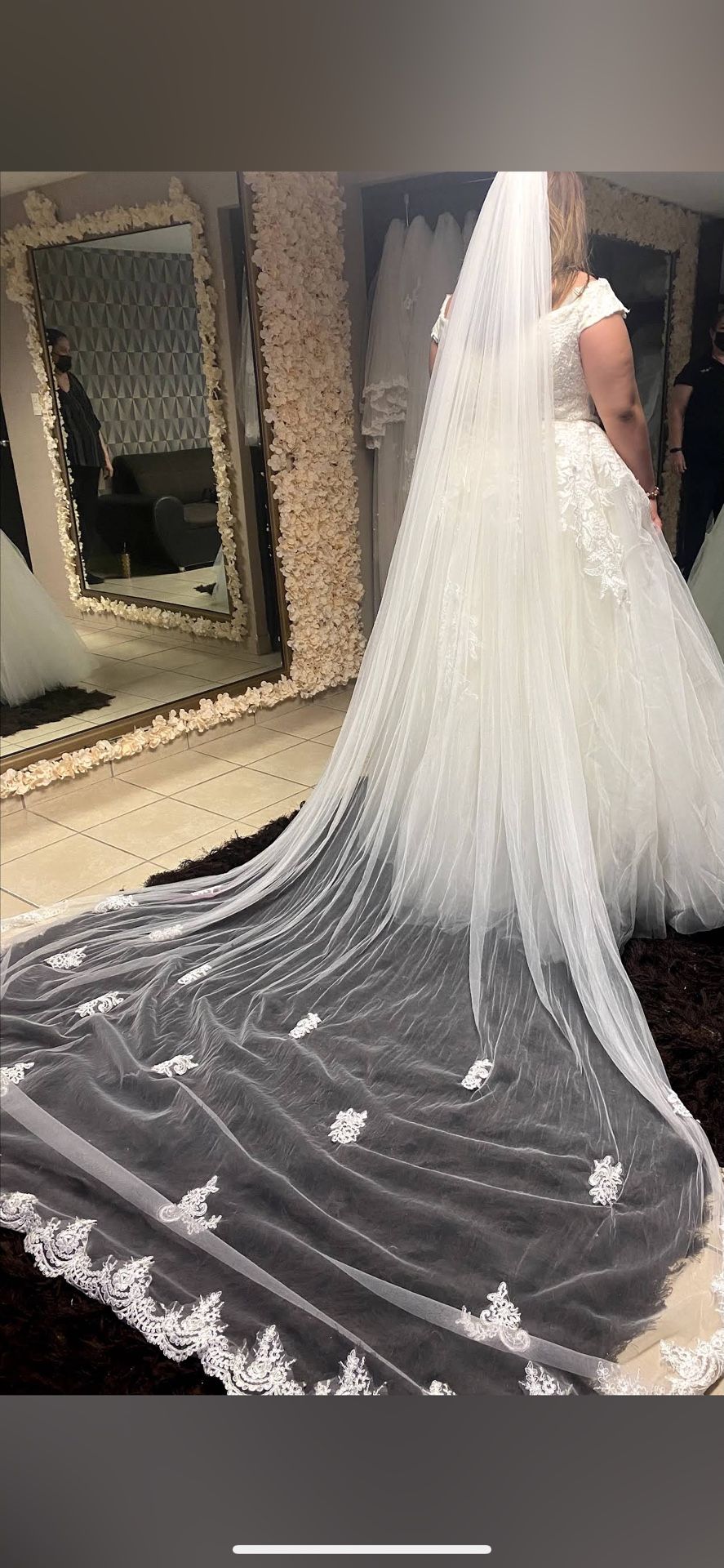 Long Ivory Veil