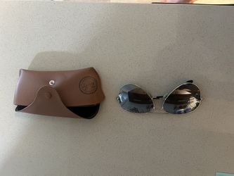 Ray-Ban Aviator Style Sunglasses w/ Leather Case