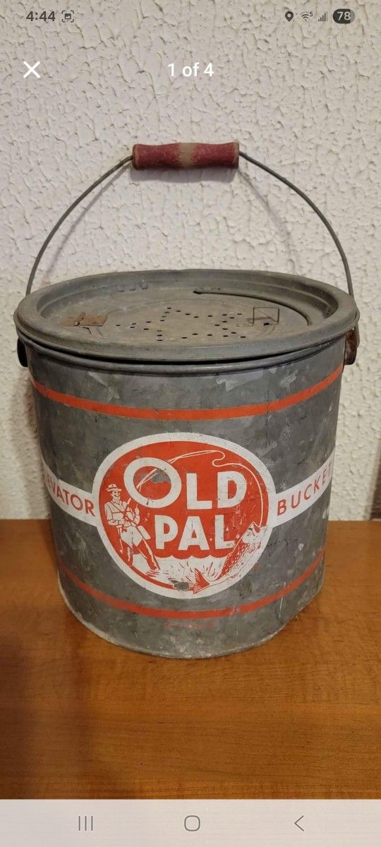 Vintage Minnow Bucket