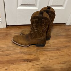 Ariat Boots Size 10 Mens 