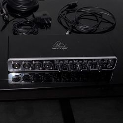 U-Phoria UMC404HD, ECM8000 Mic, XLR Cable 10 Ft