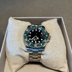 Custom Made 40mm Black Dial Starbucks Sub Diver Style Seiko Mod NH35 Movement