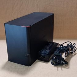 Performance and Connectivity: The TZ370 series features multi-gigabit Ethernet interfaces (10/5/2.5/1 GbE) in a desktop form factor, along with USB 3.