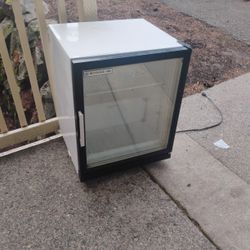Beverage Refrigerator 