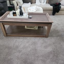 3 Piece LR Set Coffee Table + 2 End Tables