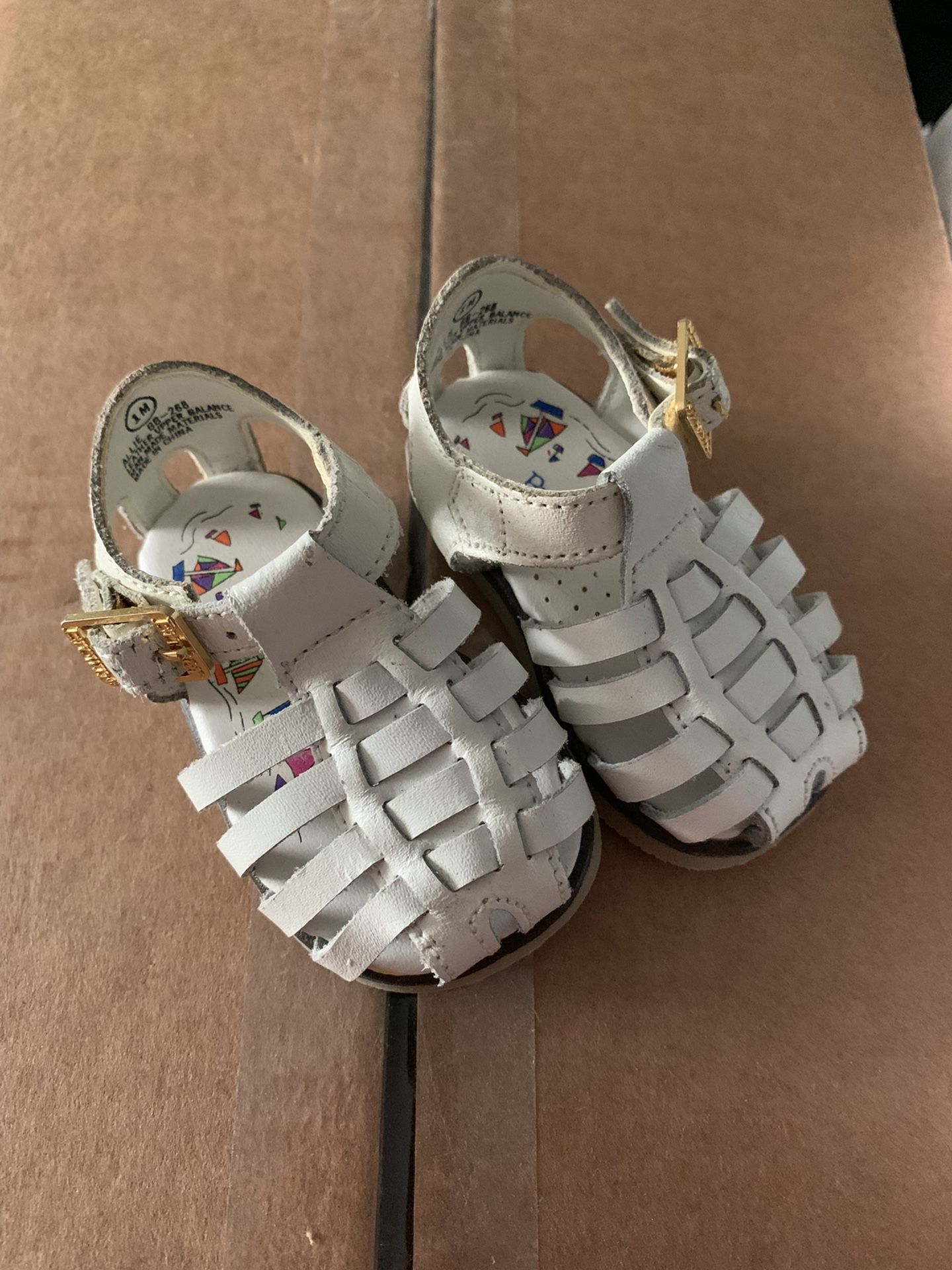Buster brown Sandals