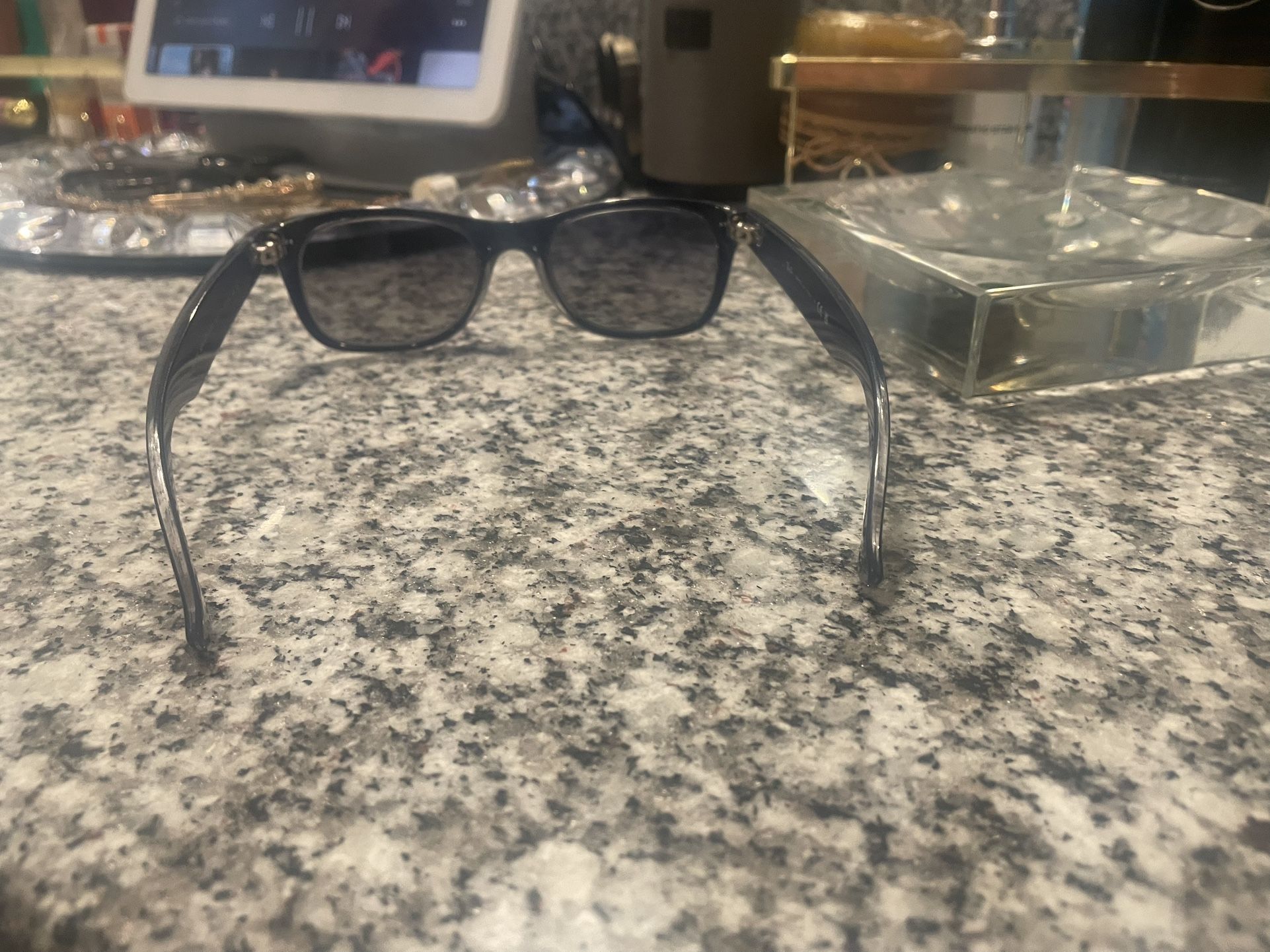 Ray-Ban New Wayfarer (RB2132) sunglasses