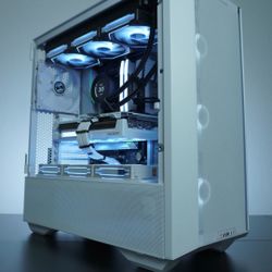 Arctic Nova 🏔️ I 4K Gaming PC I i7 14700KF, RX 9070 XT, 32GB DDR5, 2TB SSD, WiFi+Bluetooth