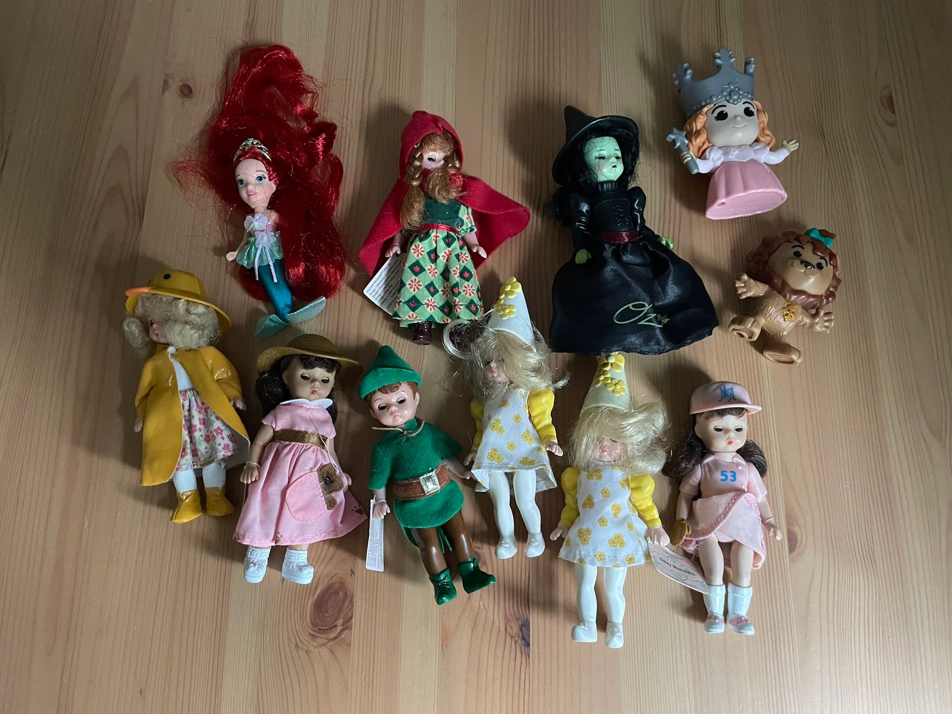 LOT Assorted Madame Alexander Dolls Disney Princess Figures Wizard Of Oz 