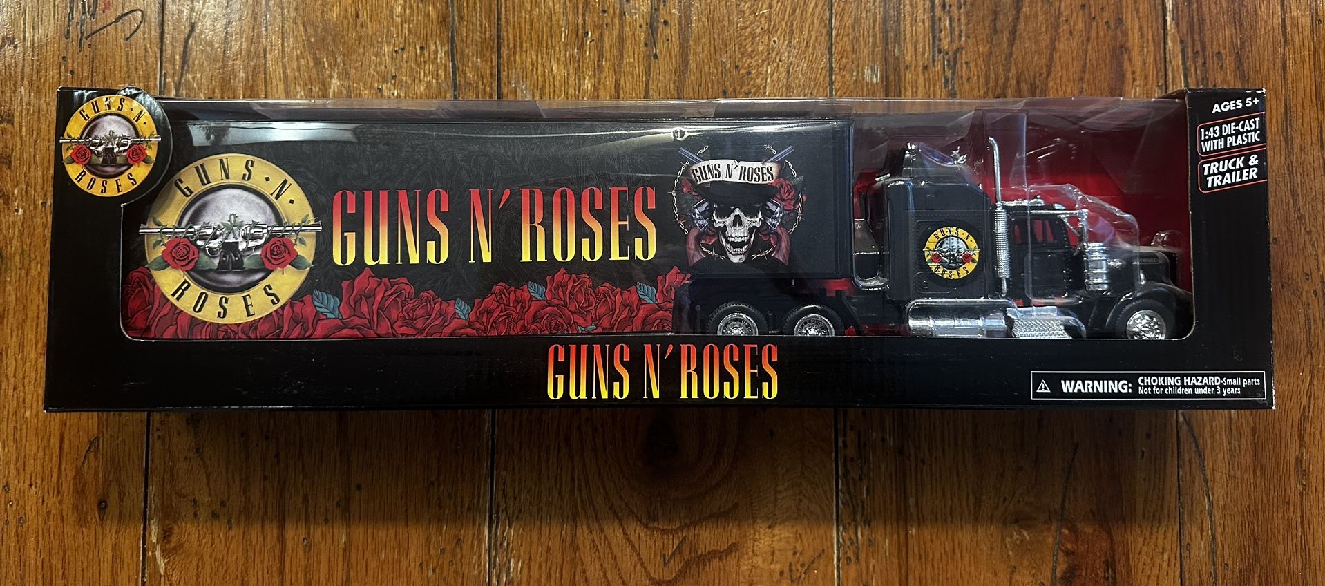 guns n roses toy truck Funko Pop! 2 Pack Guns N' Roses (90s)- Axl Rose #397 & Slash #398 main image 1