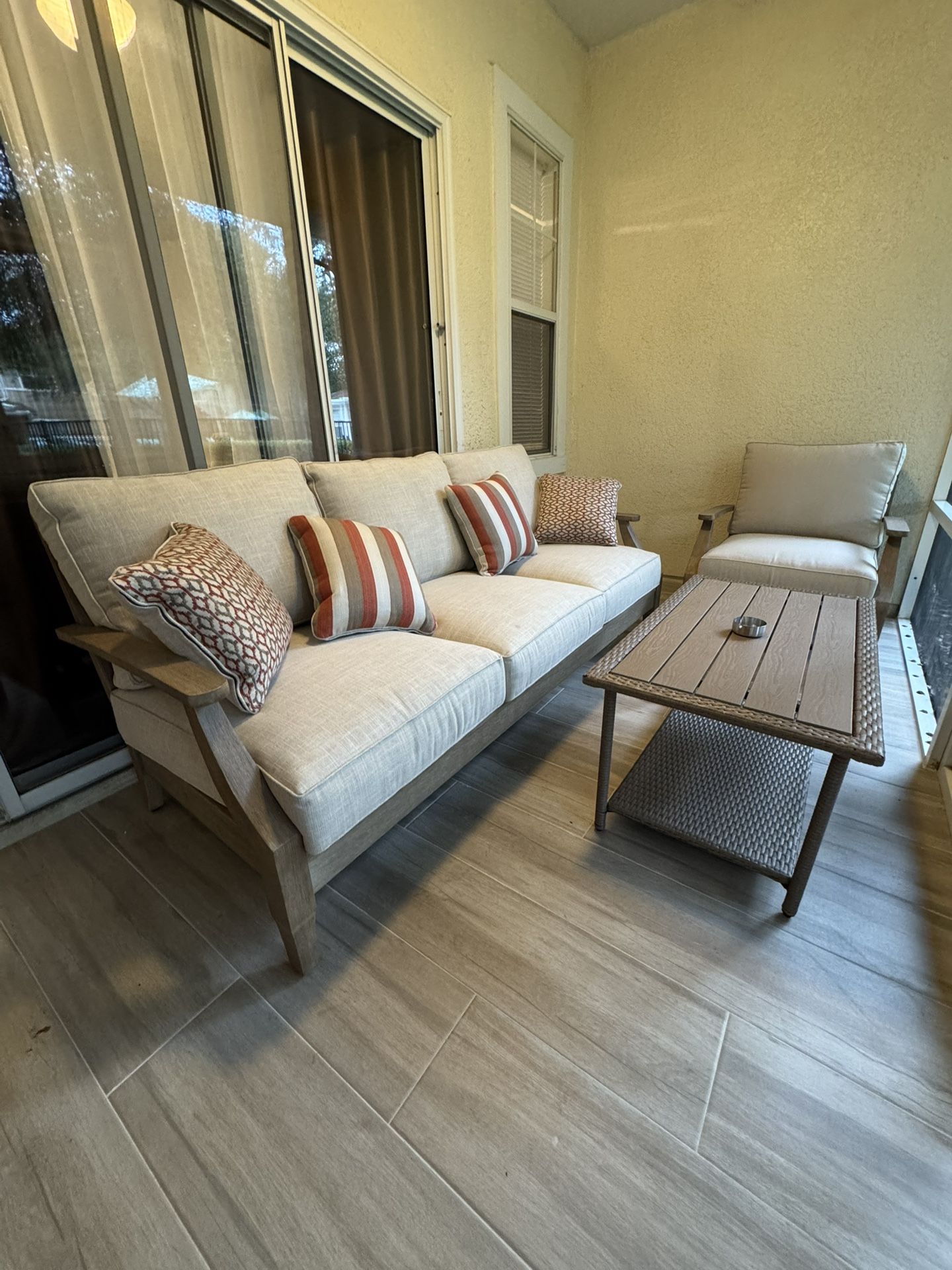 Patio Sofa & Chair. 🚚WE DELIVER🚚