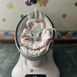 4moms mamaRoo 