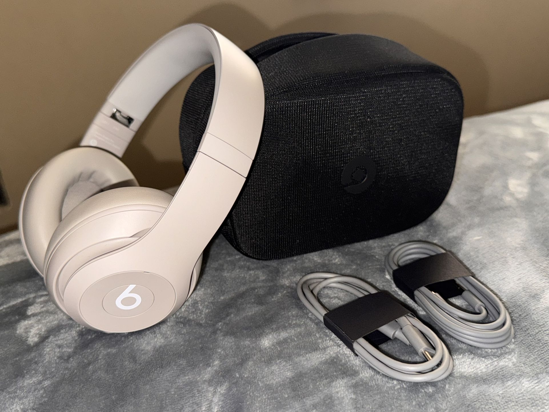 Beats Studio Pro