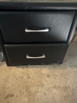 Ottoman Dresser