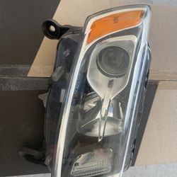 Jeep Cherokee Headlight