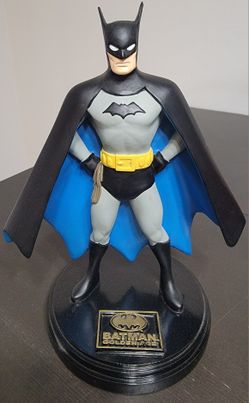 BATMAN FIGURINE